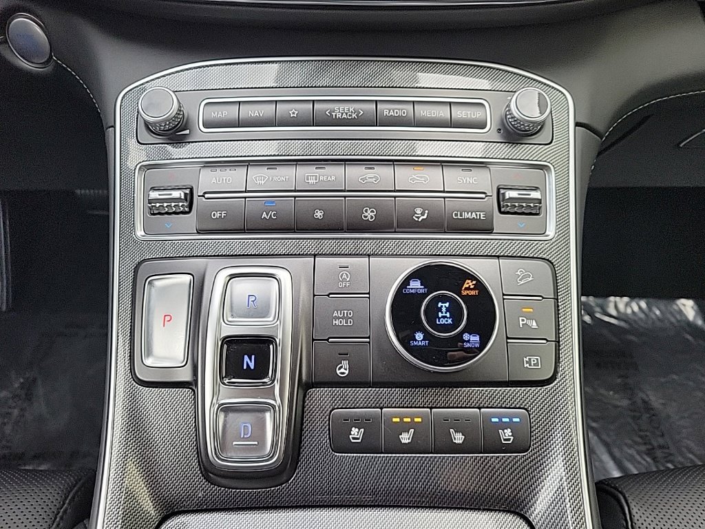 Used 2023 Hyundai Santa Fe Limited AWD/4WD image 29