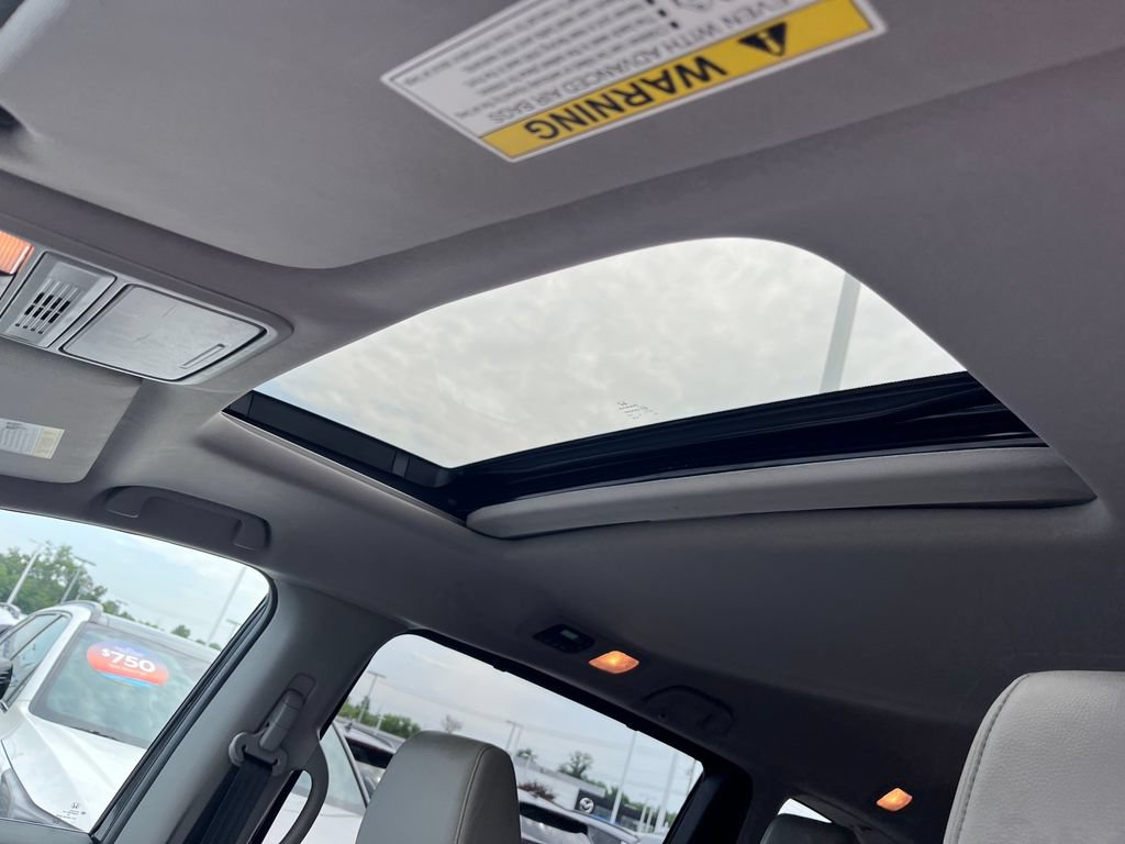 Used 2018 Honda Odyssey EX-L image 17