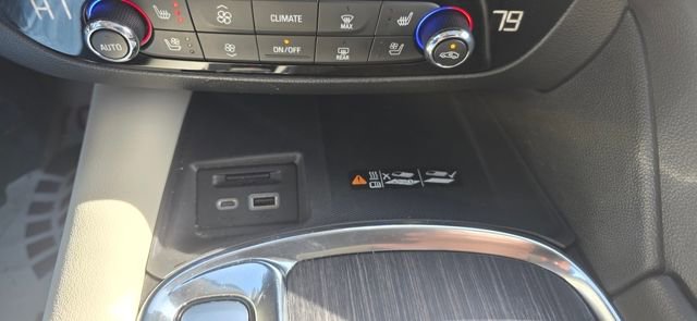 Used 2023 Buick Enclave Avenir w/ Avenir Technology Package image 23