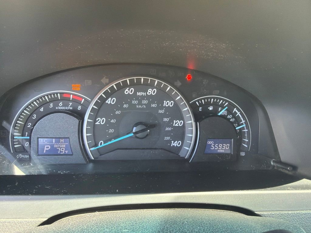 Used 2015 Toyota Camry LE FWD image 6