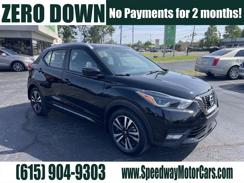 Used 2020 Nissan Kicks SR image 1