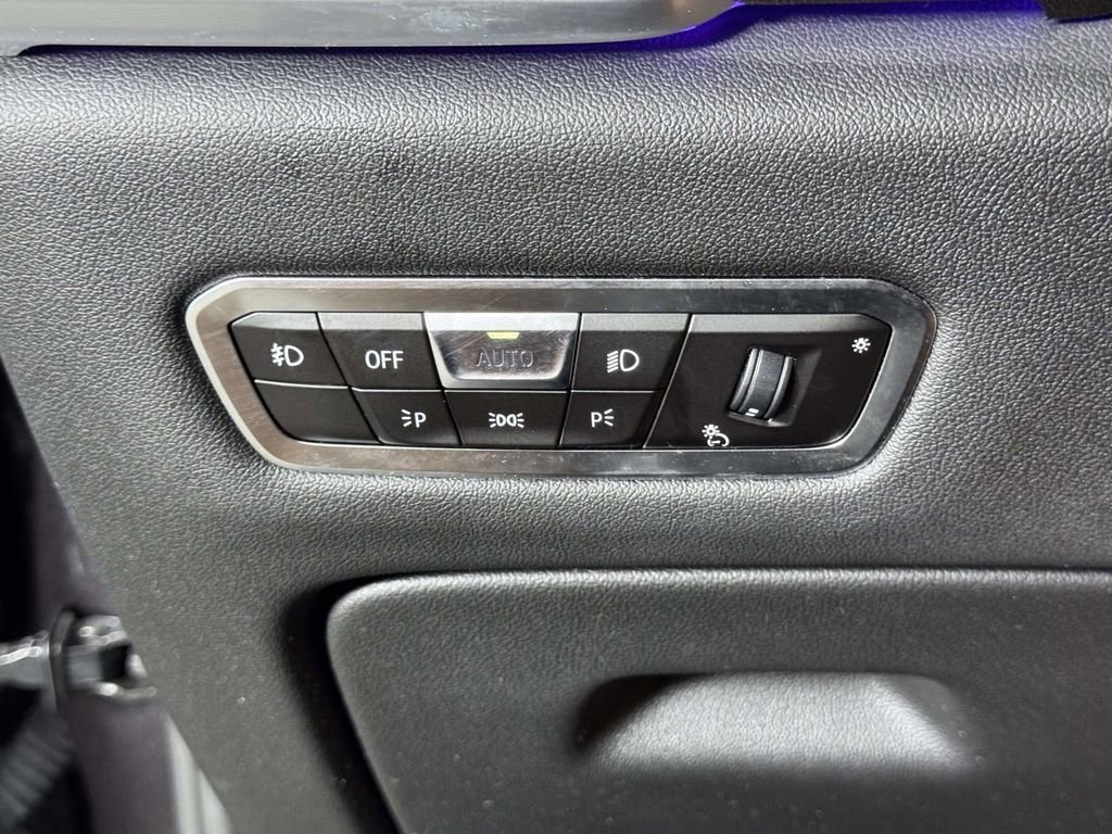 Used 2021 BMW X5 xDrive40i w/ Premium Package image 19