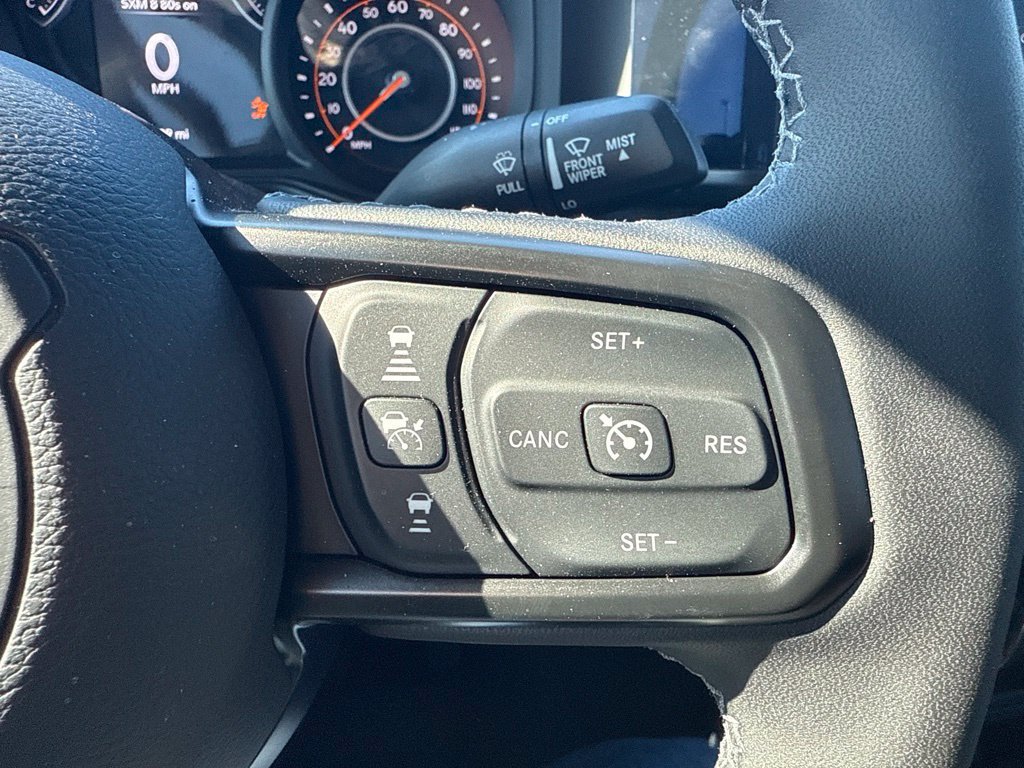 New 2026 Jeep Gladiator Sport w/ Dual Top Group AWD/4WD image 19