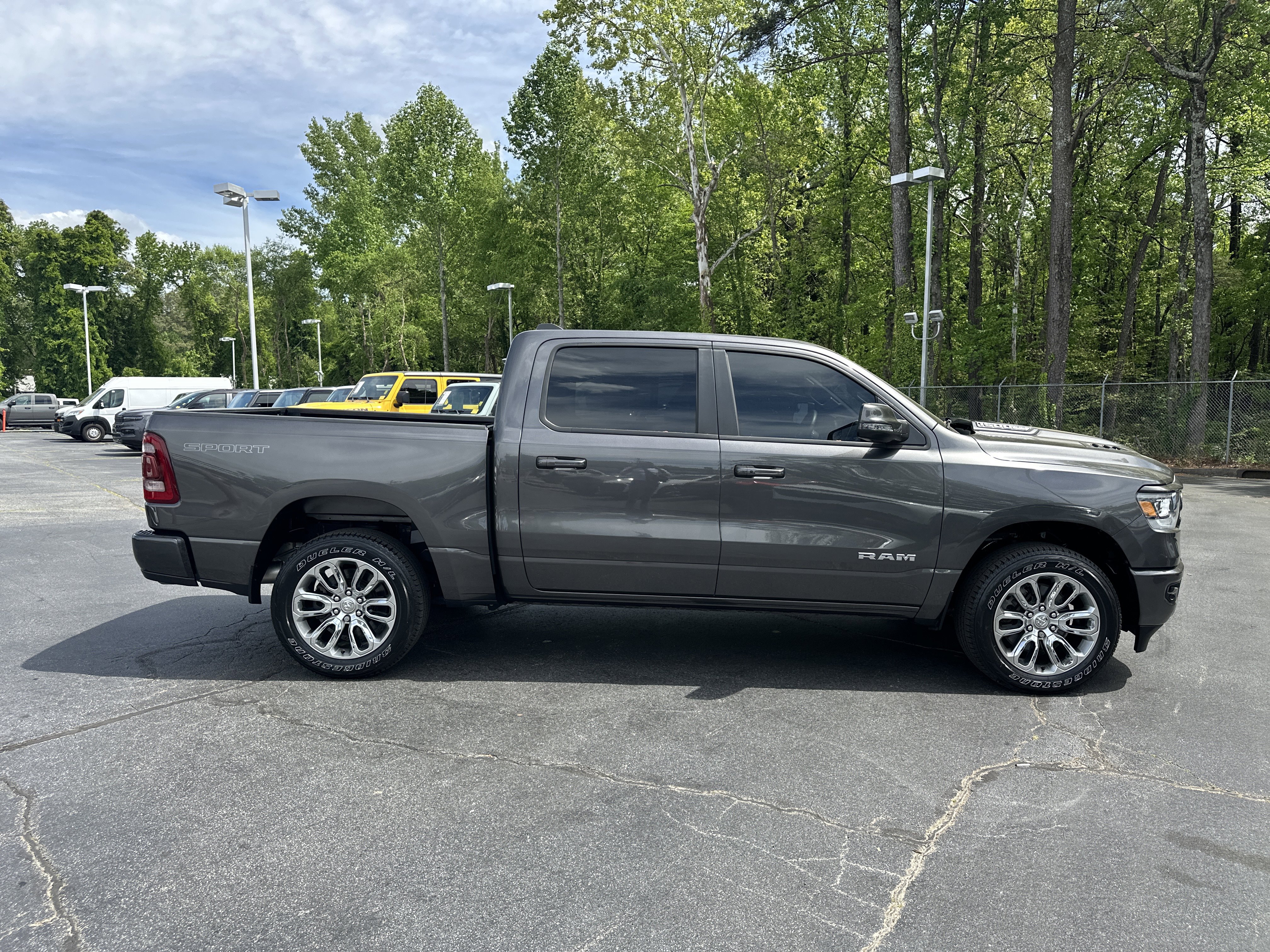 Used 2023 RAM 1500 Laramie AWD/4WD image 10