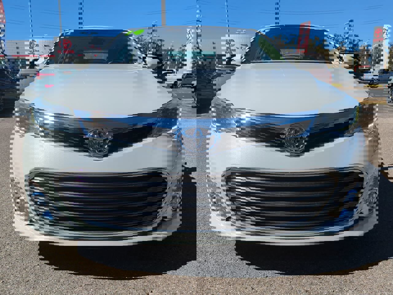 Used 2014 Toyota Avalon Limited image 9