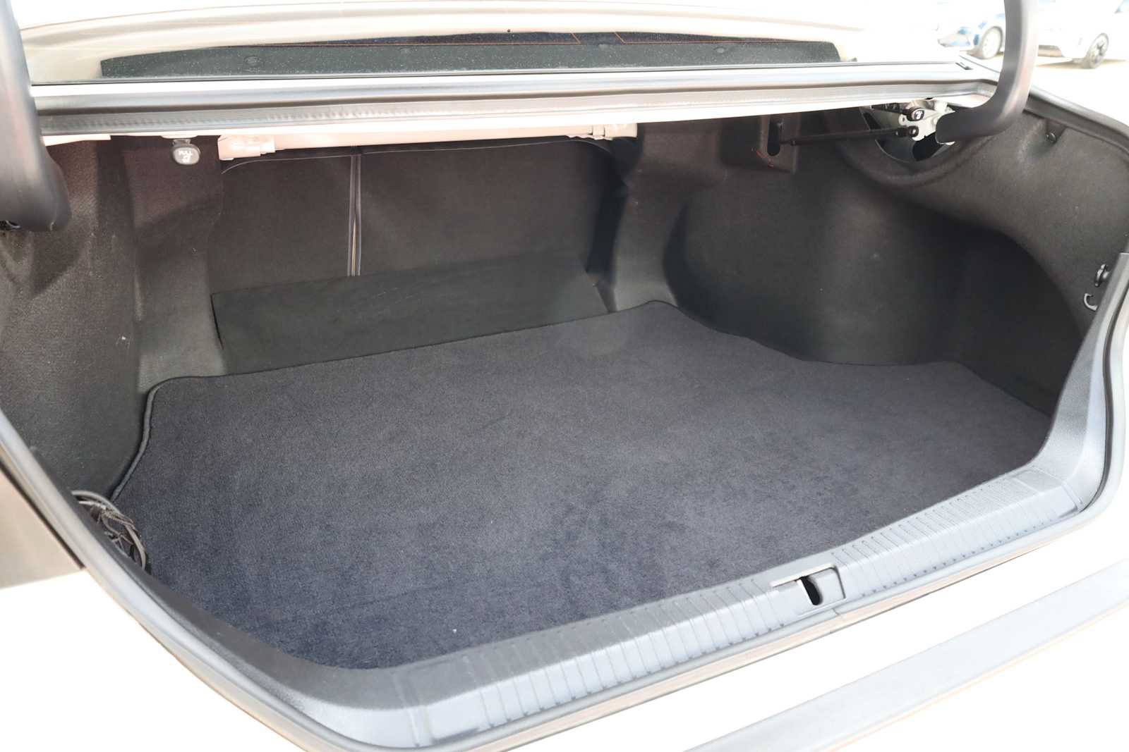 Used 2021 Toyota Avalon XLE FWD image 62