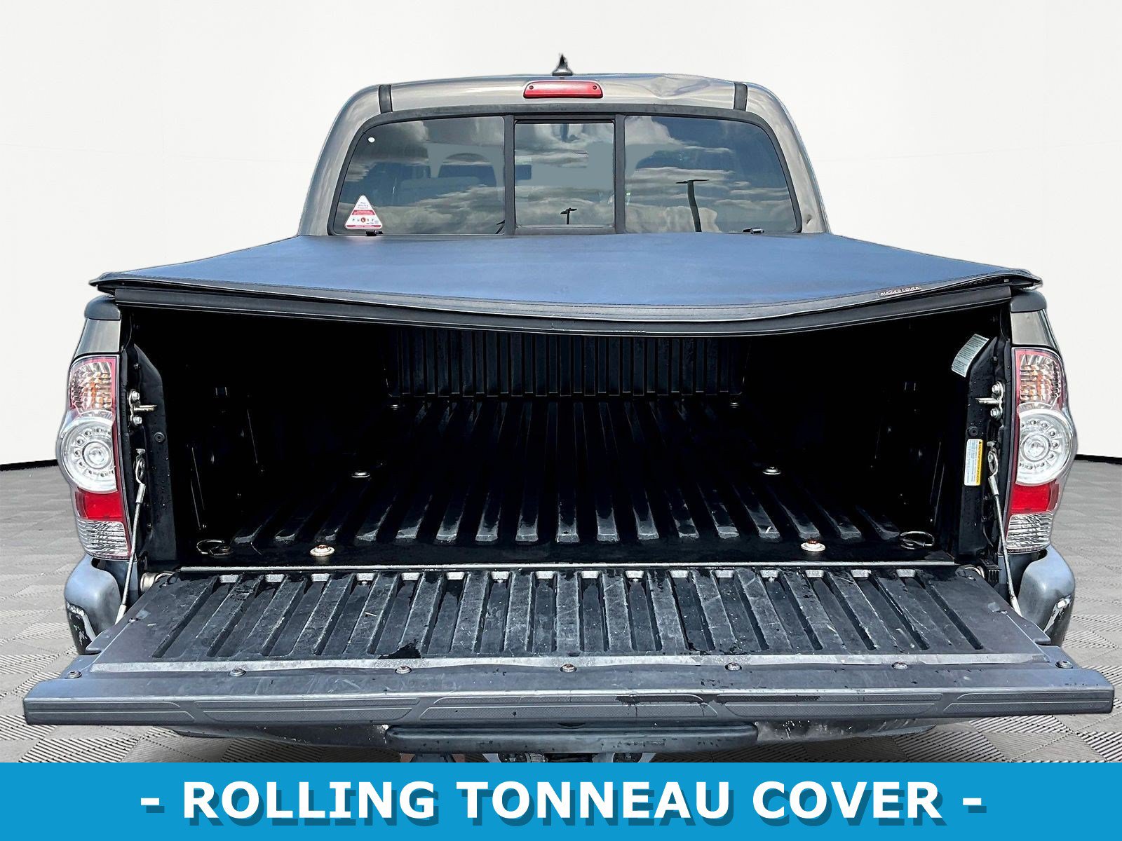 Used 2015 Toyota Tacoma PreRunner w/ SR5 Package RWD image 7
