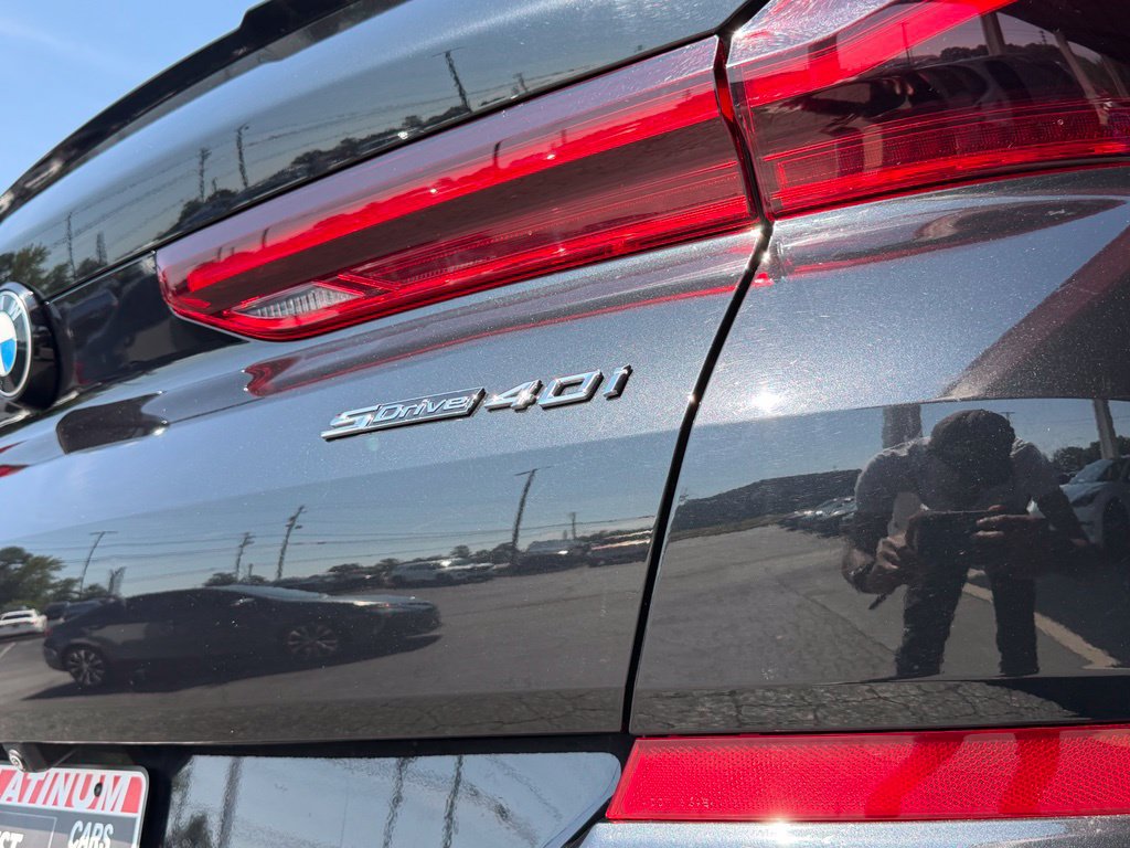Used 2021 BMW X6 sDrive40i w/ M Sport Package RWD image 10