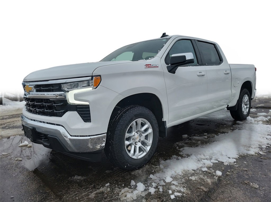 Used 2025 Chevrolet Silverado 1500 LT image 2