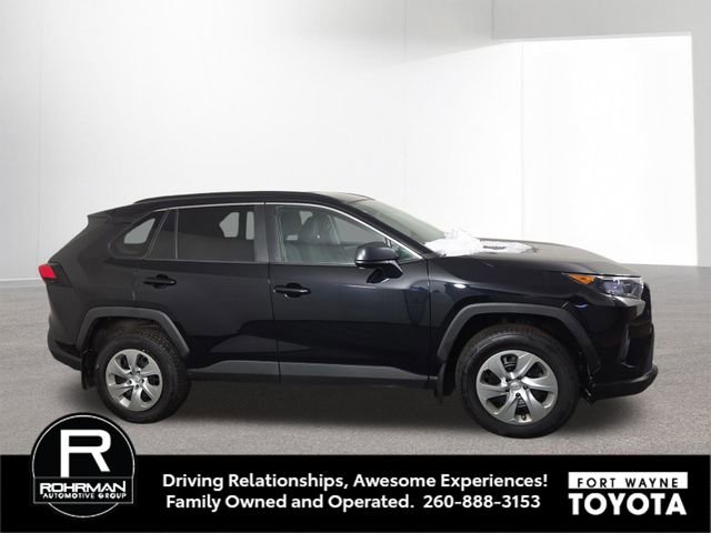 Used 2019 Toyota RAV4 LE w/ All Weather Liner Package image 5