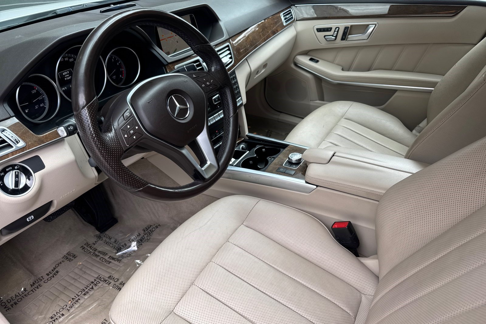Used 2014 Mercedes-Benz E 350 4MATIC Sedan image 11
