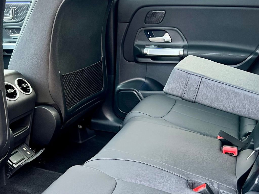 Certified 2026 Mercedes-Benz GLB 250 4MATIC image 23