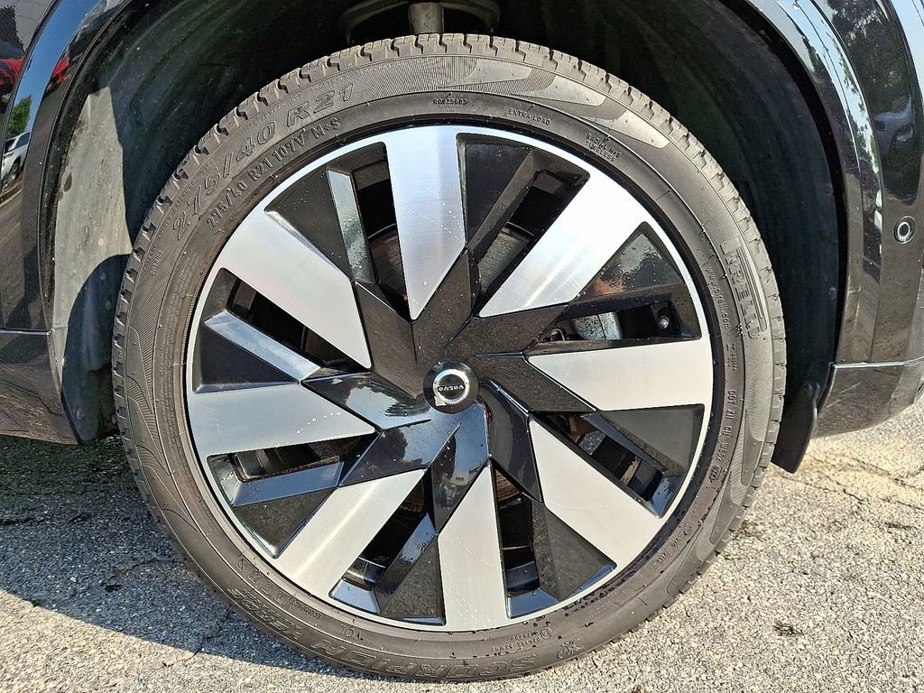 Used 2024 Volvo XC90 T8 Plus w/ Protection Package Premier AWD/4WD image 8