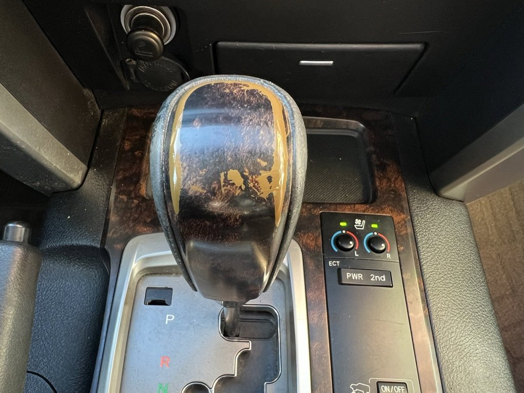 Used 2013 Toyota Land Cruiser image 68