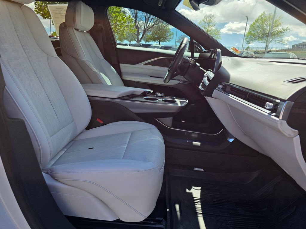 Certified 2024 Cadillac Lyriq Luxury w/ LPO, Floor Liner Package AWD/4WD image 22