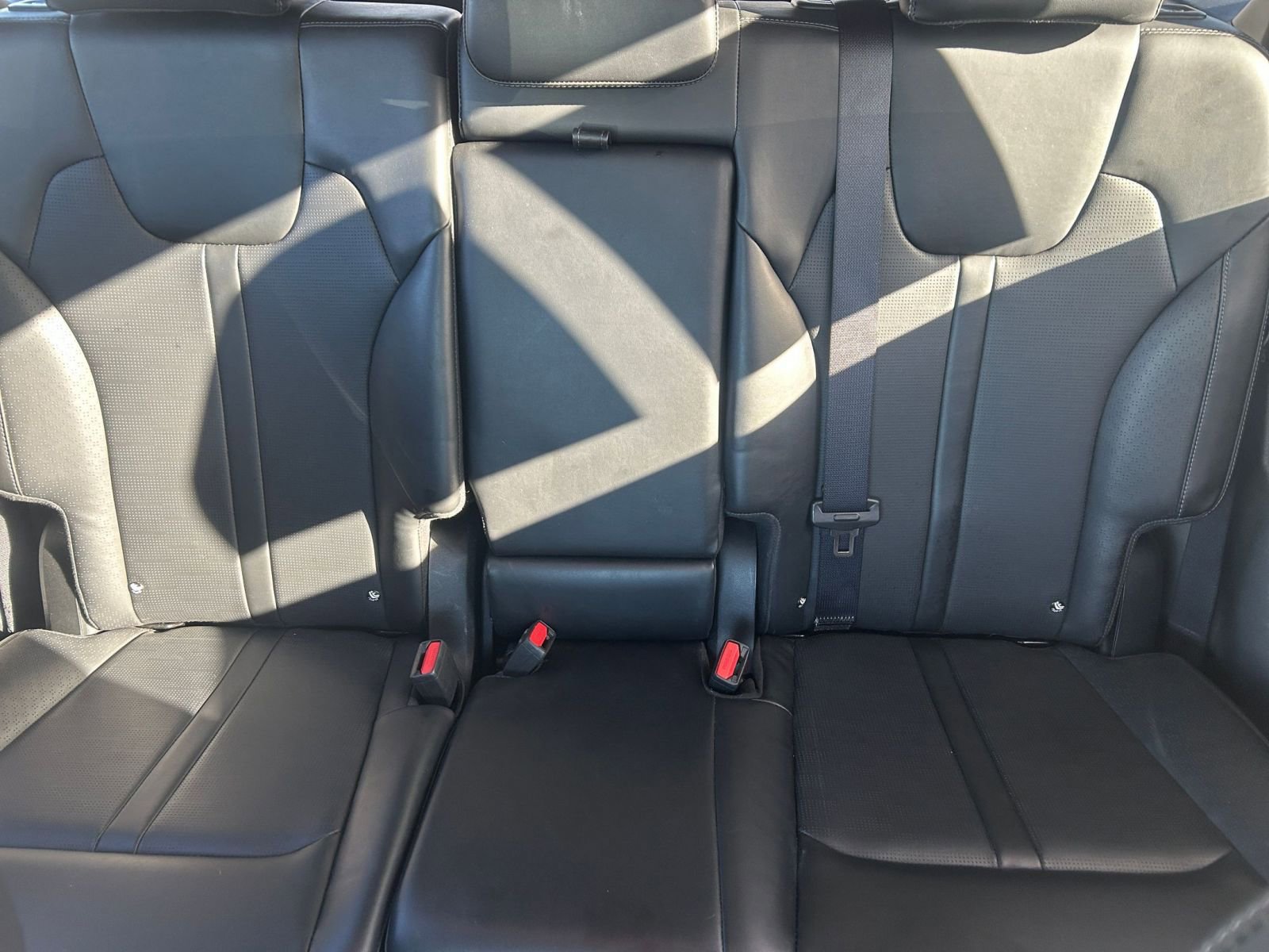 Used 2024 Kia Sorento S image 39