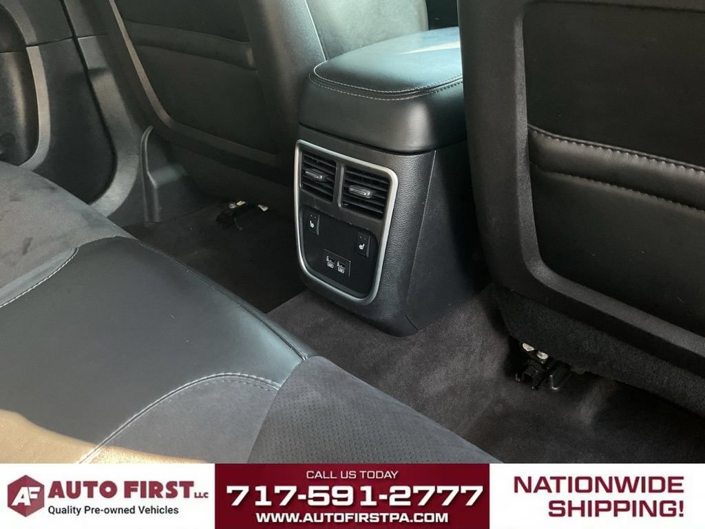 Used 2018 Dodge Charger GT AWD/4WD image 14