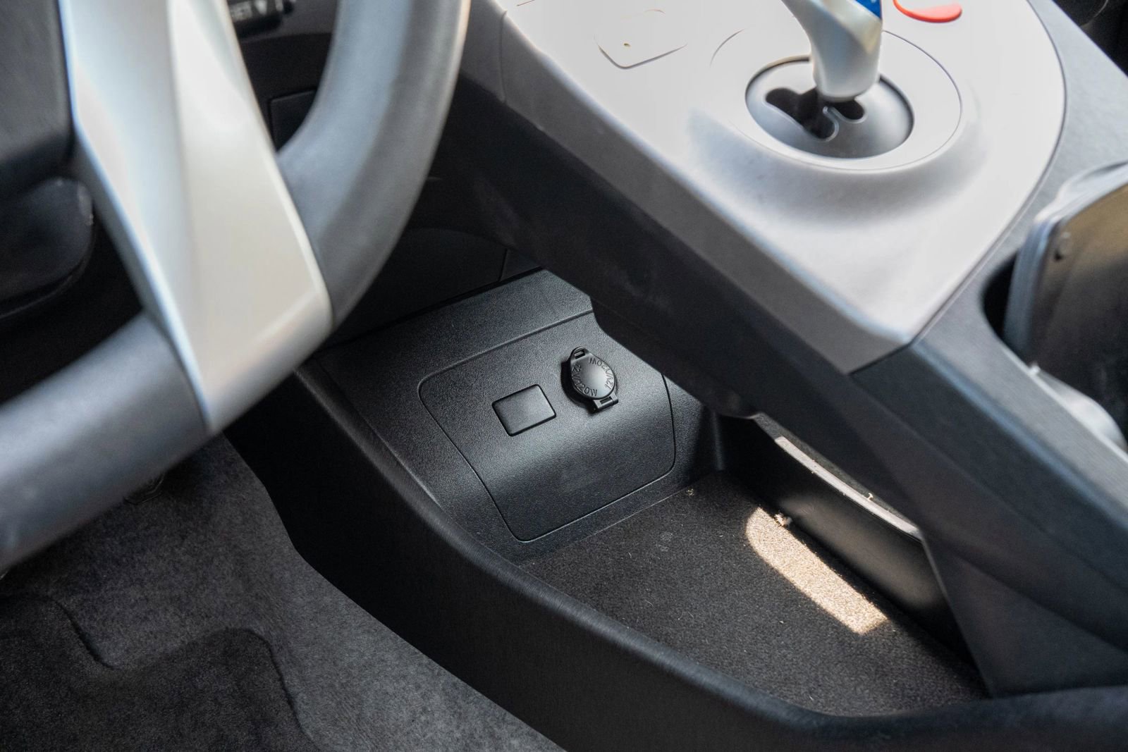 Used 2015 Toyota Prius Two FWD image 31