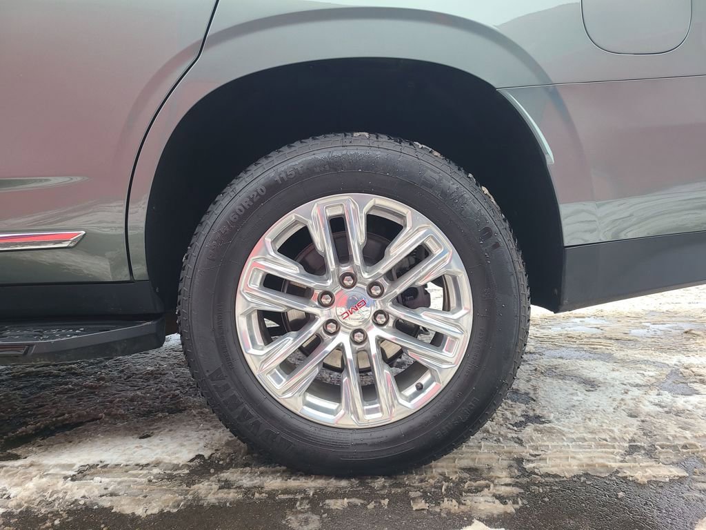 Used 2023 GMC Yukon SLT image 16