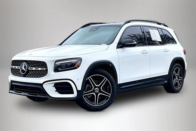 Used 2025 Mercedes-Benz GLB 250 image 2