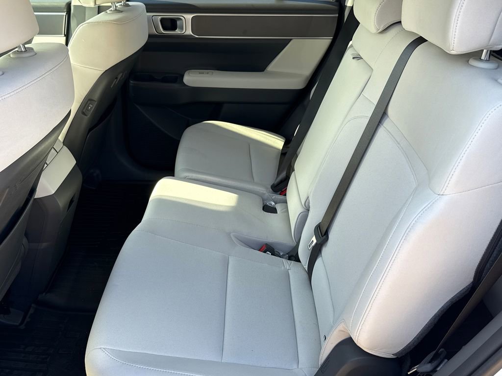 New 2026 Hyundai Santa Fe SE image 15