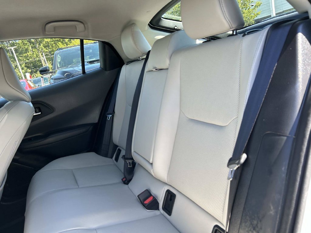 Used 2025 Toyota Prius XLE FWD image 14