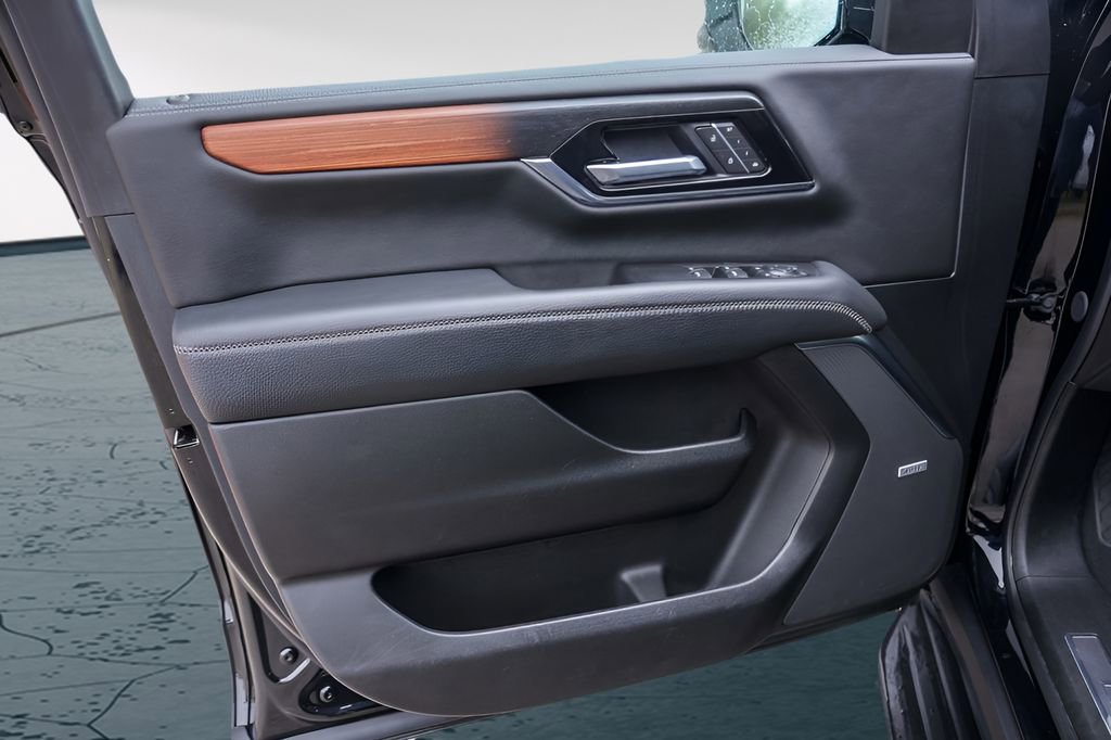 Certified 2025 GMC Yukon Denali image 25