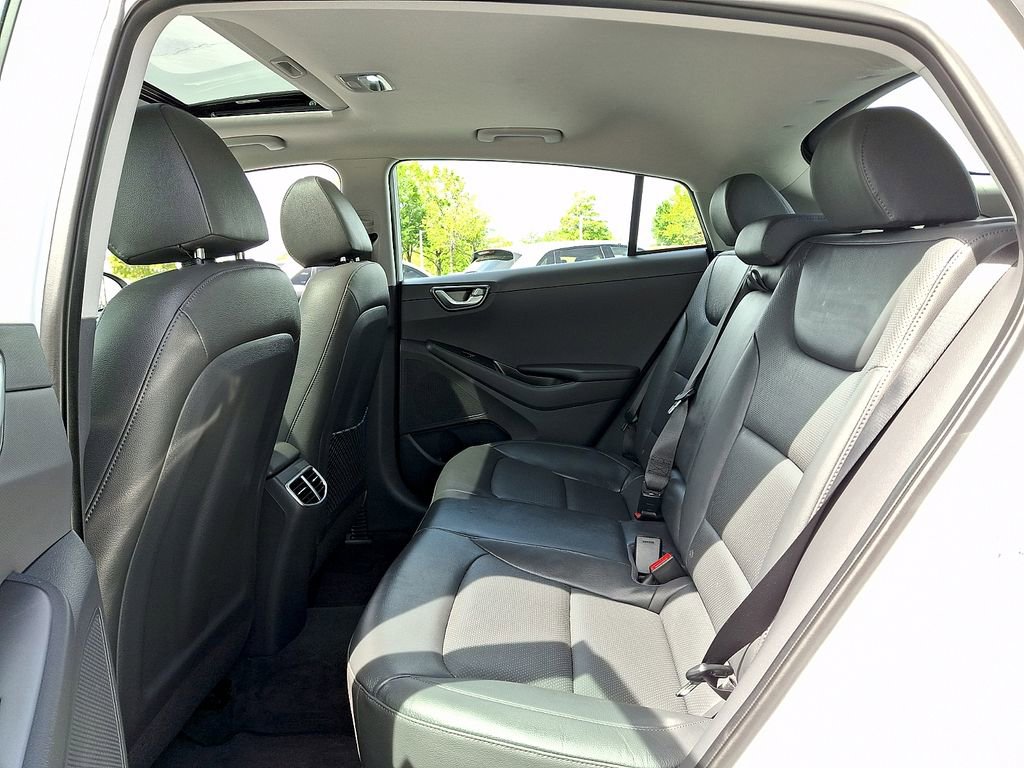 Used 2021 Hyundai Ioniq Limited FWD image 10