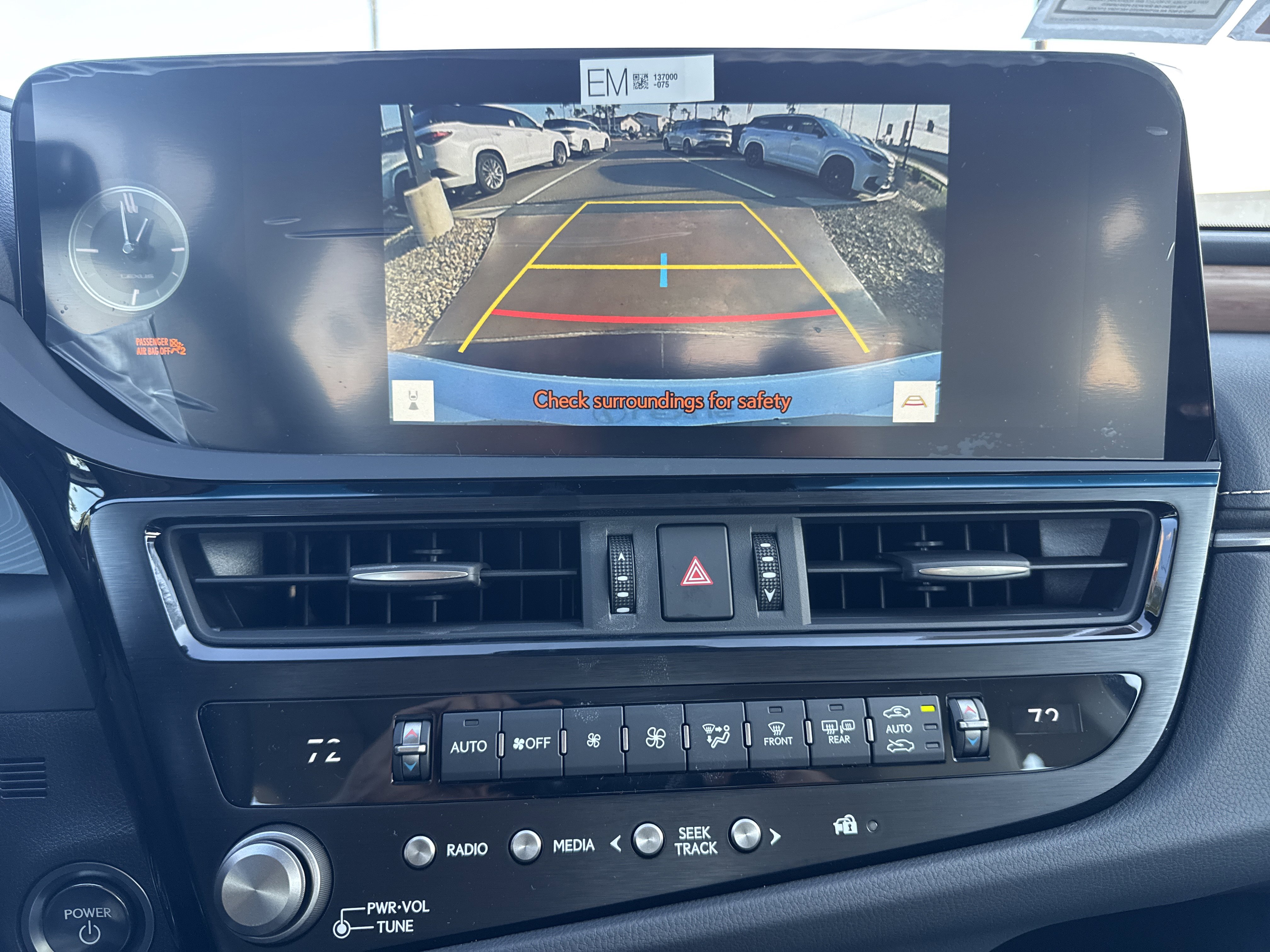 New 2025 Lexus ES 300h w/ Premium Package image 24