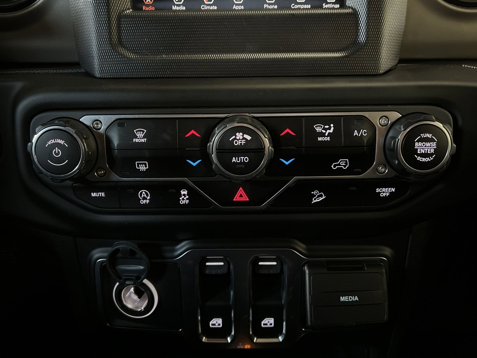 Used 2020 Jeep Wrangler Sport image 20