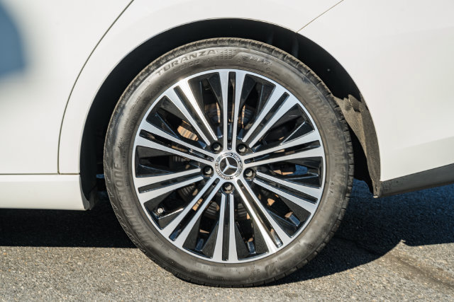 Used 2023 Mercedes-Benz CLA 250 4MATIC w/ Premium Package image 17
