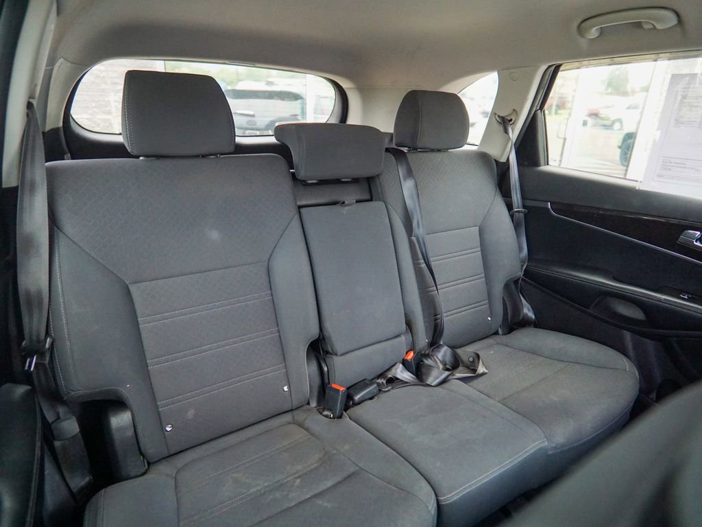 Used 2016 Kia Sorento AWD w/ LX Convenience Package image 25