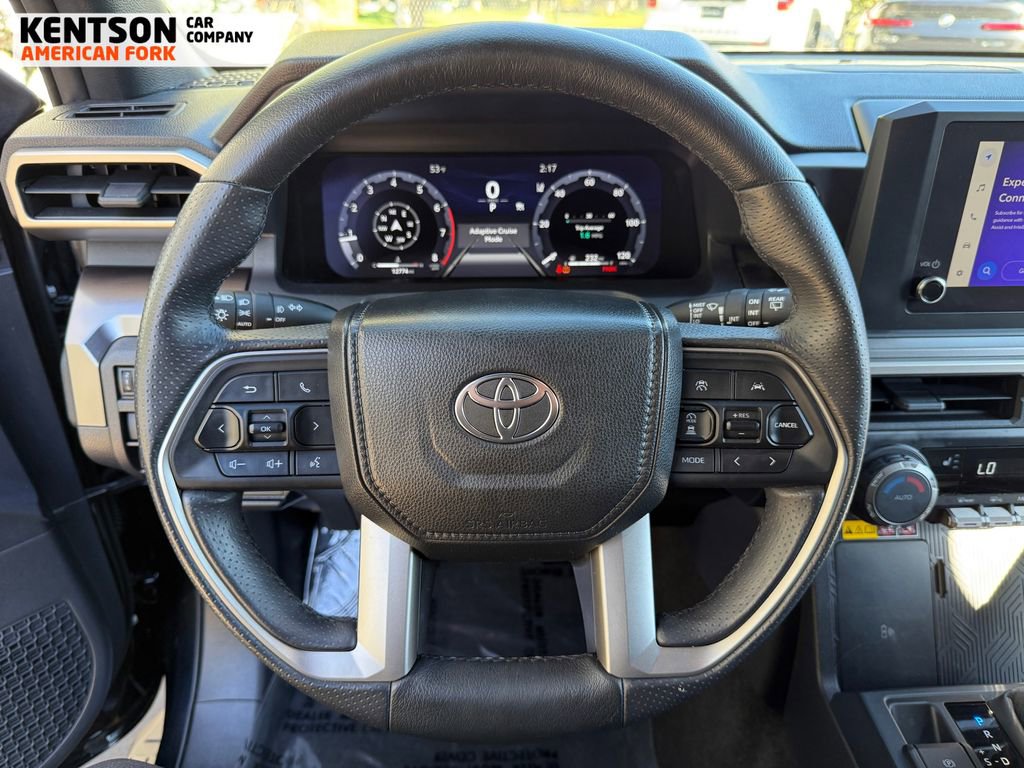 Used 2025 Toyota 4Runner TRD Off-Road image 18