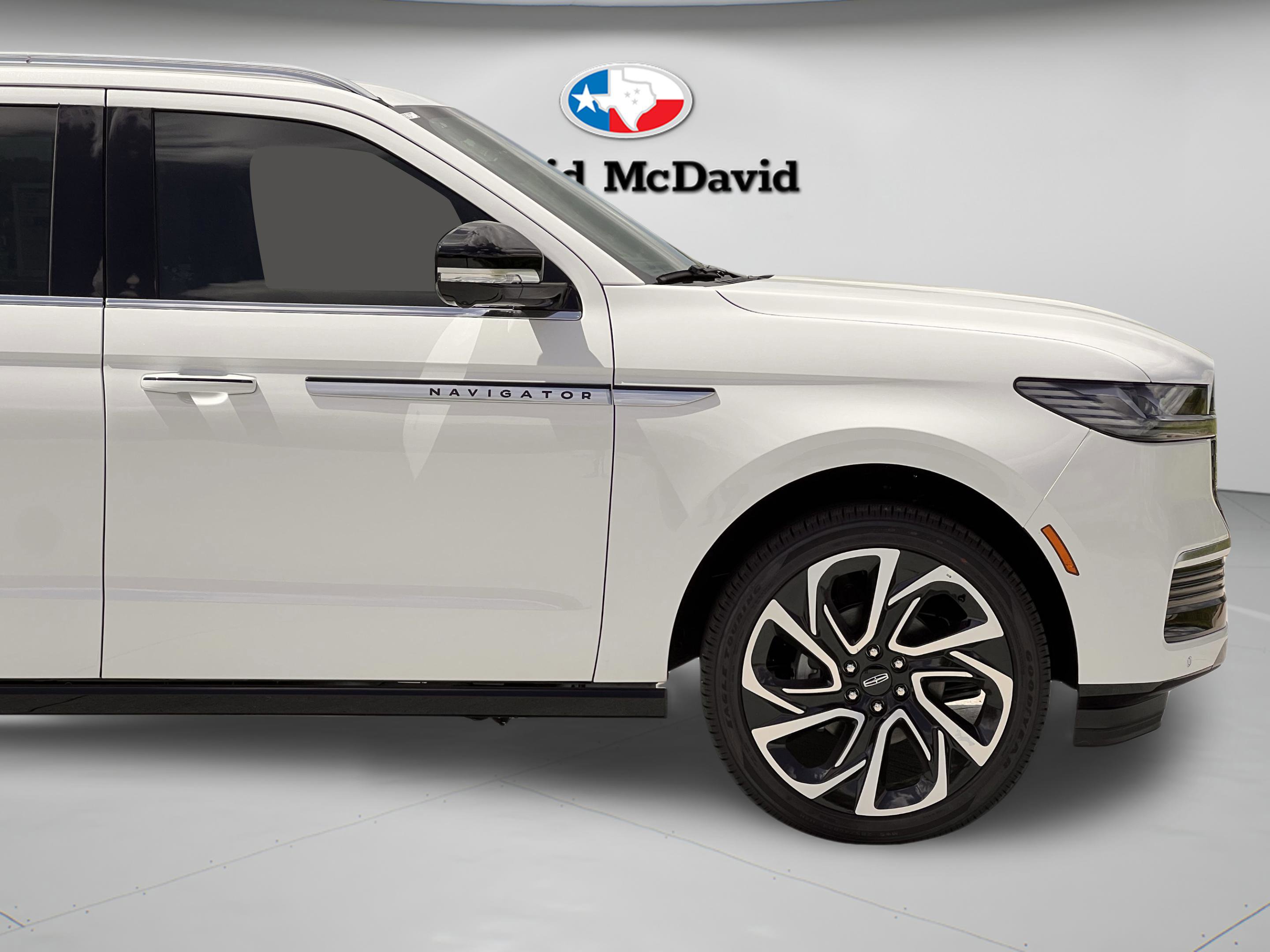 Used 2026 Lincoln Navigator Reserve AWD/4WD image 34
