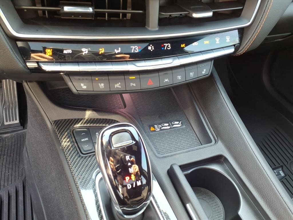 Used 2025 Cadillac CT5 Sport w/ Technology Package image 32