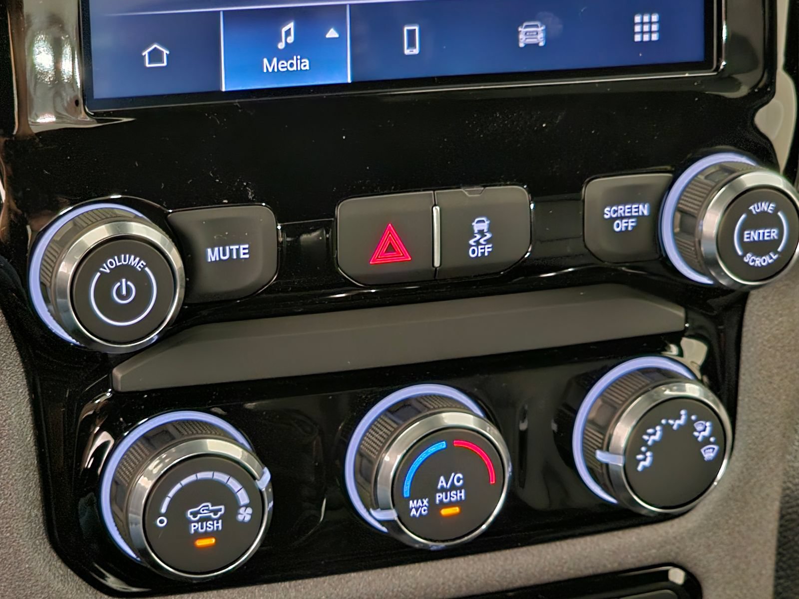 New 2026 RAM 5500 Tradesman AWD/4WD image 11