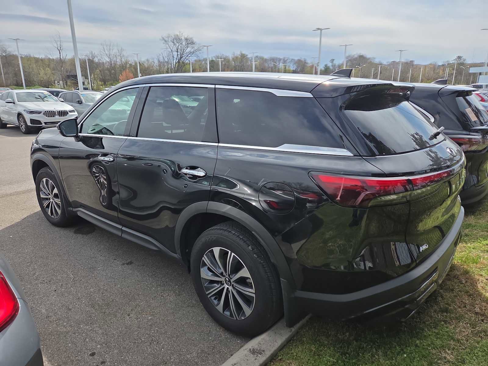 Used 2024 INFINITI QX60 Pure image 5