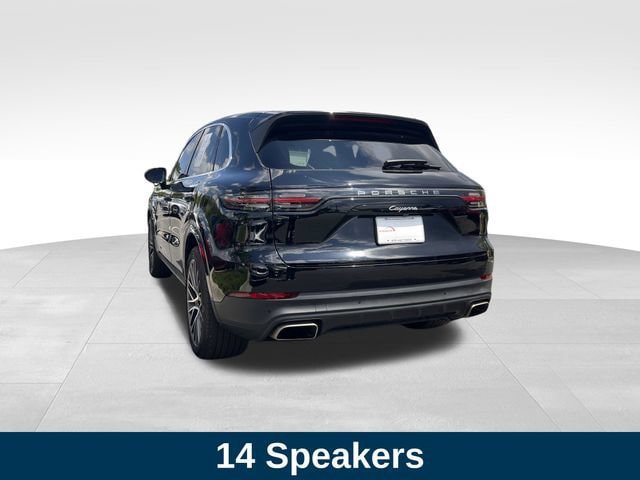 Used 2022 Porsche Cayenne AWD/4WD image 3