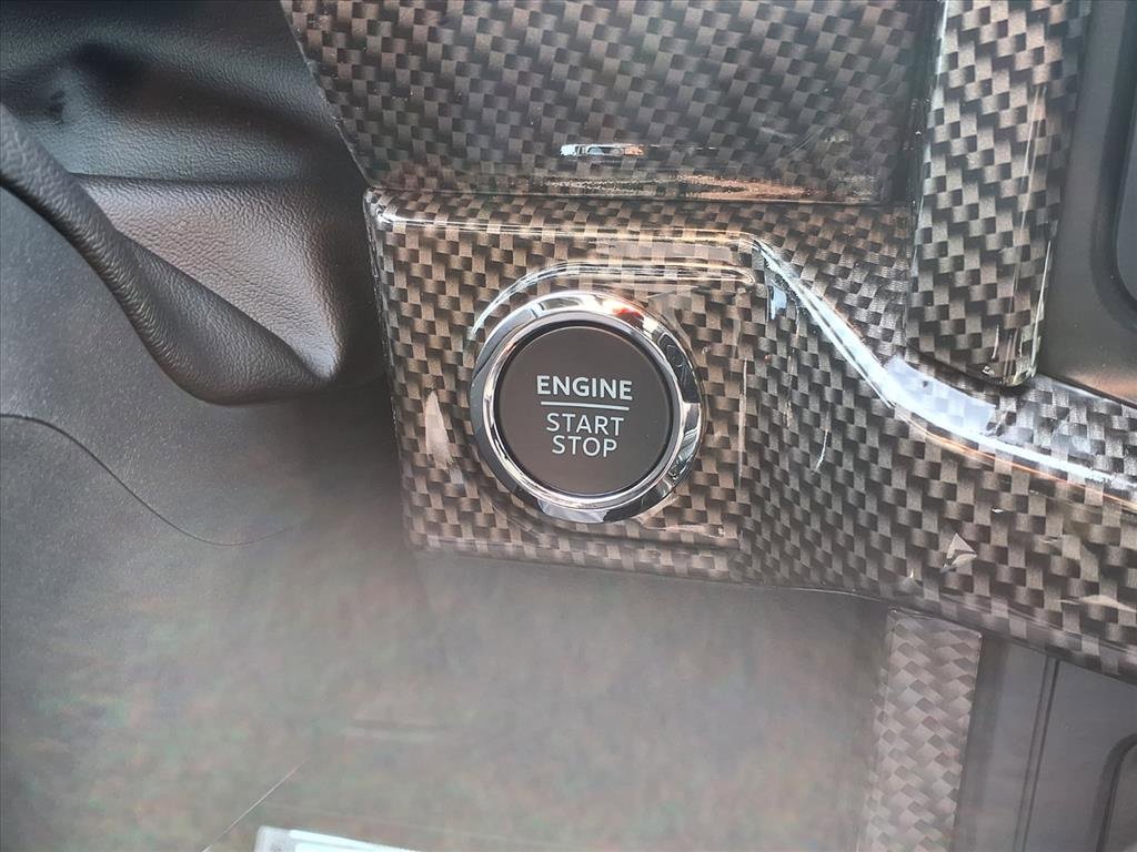 Used 2025 Ford F150 Lariat w/ Equipment Group 501A Mid image 16