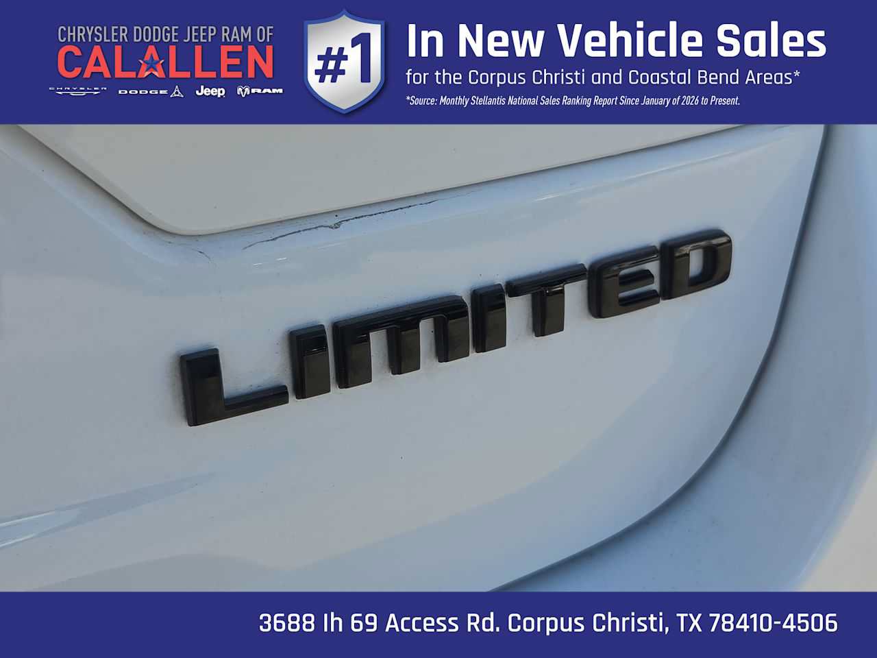 Used 2023 Jeep Grand Cherokee Limited w/ Black Appearance Package AWD/4WD image 15