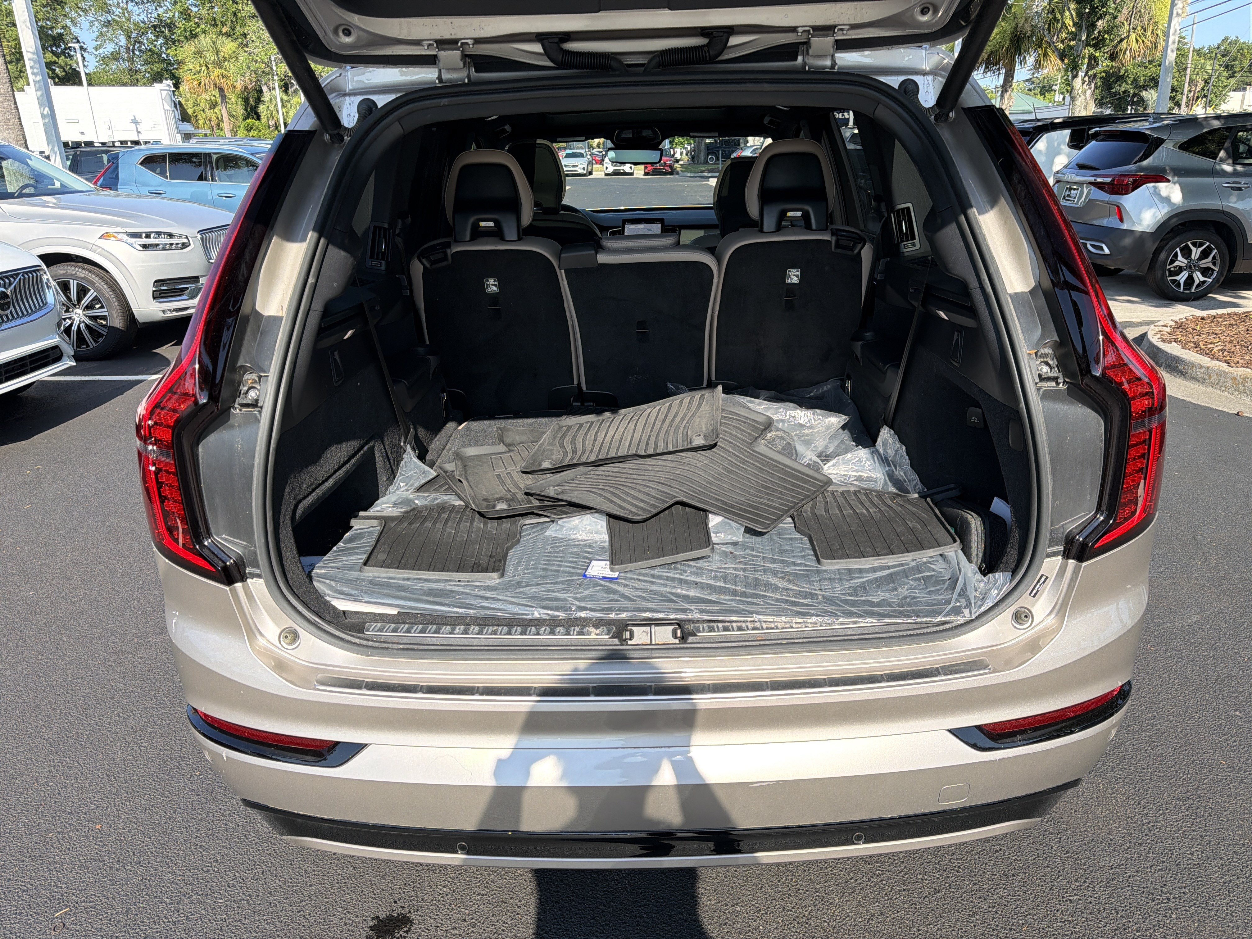 Certified 2026 Volvo XC90 B6 Ultra w/ Protection Package Premier AWD/4WD image 34