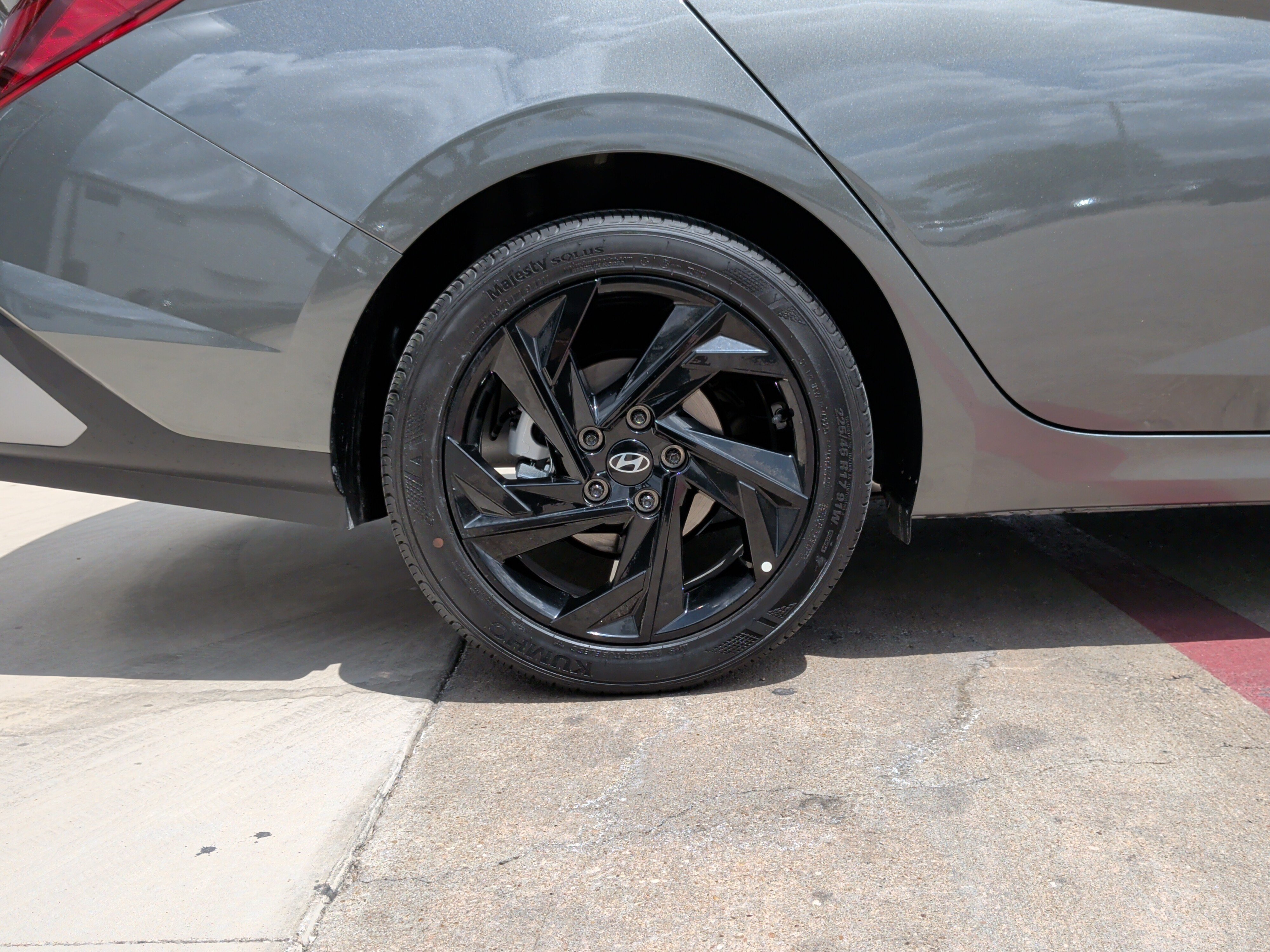 Used 2026 Hyundai Elantra Sport w/ Cargo Package FWD image 12