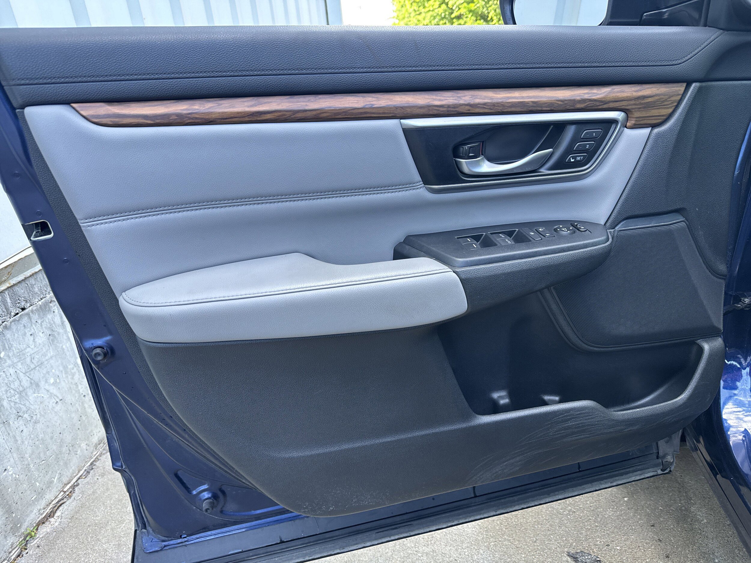 Used 2018 Honda CR-V EX-L image 8