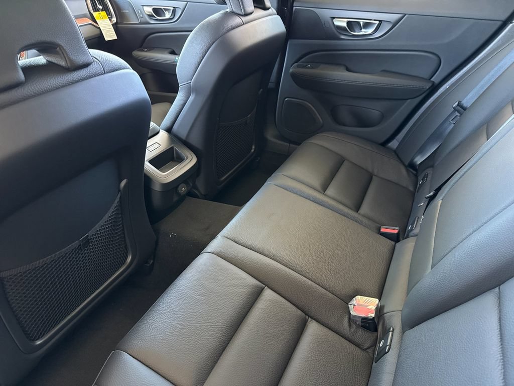 New 2026 Volvo V60 B5 Cross Country Plus w/ Protection Package Premier AWD/4WD image 11