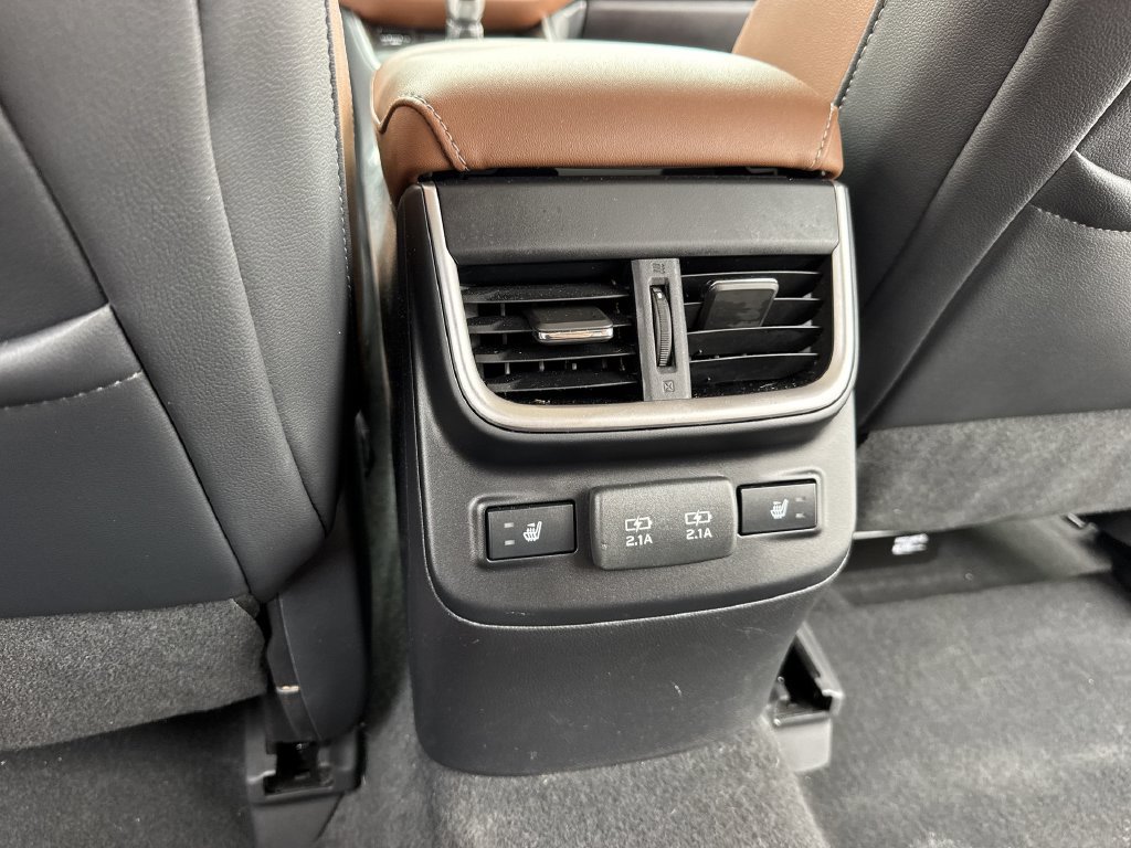 Used 2021 Subaru Outback Touring XT AWD/4WD image 37