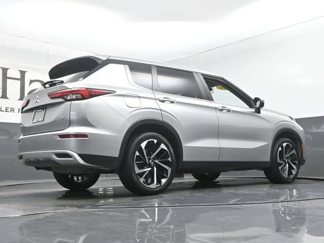 Used 2024 Mitsubishi Outlander SE FWD image 39