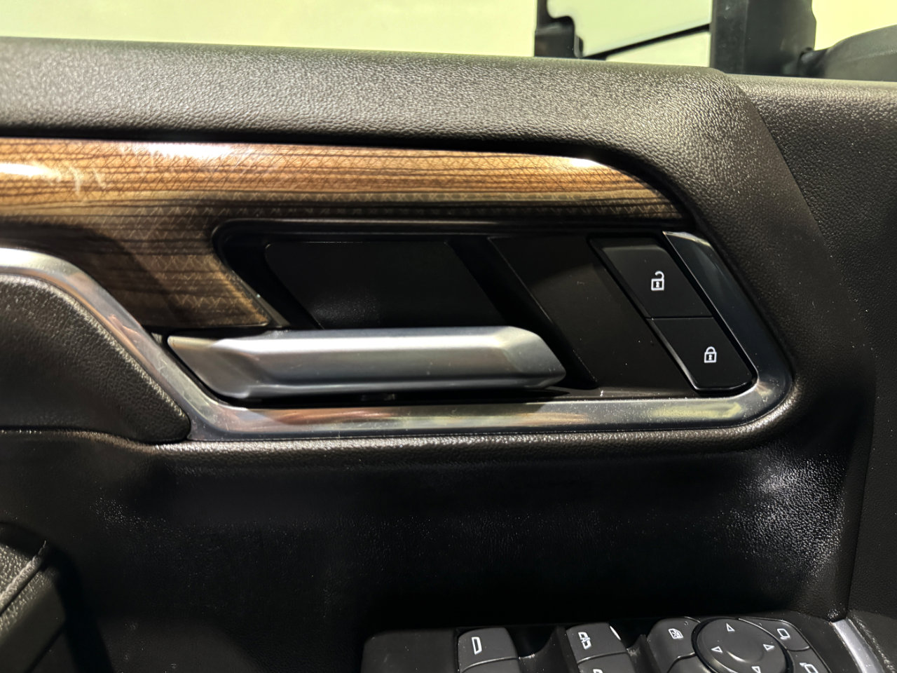 Used 2024 Chevrolet Silverado 3500 LT w/ Convenience Package image 26