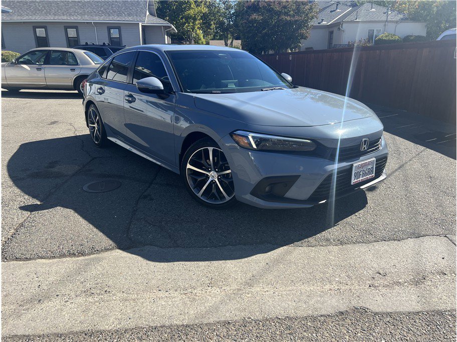 Used 2022 Honda Civic Touring image 1