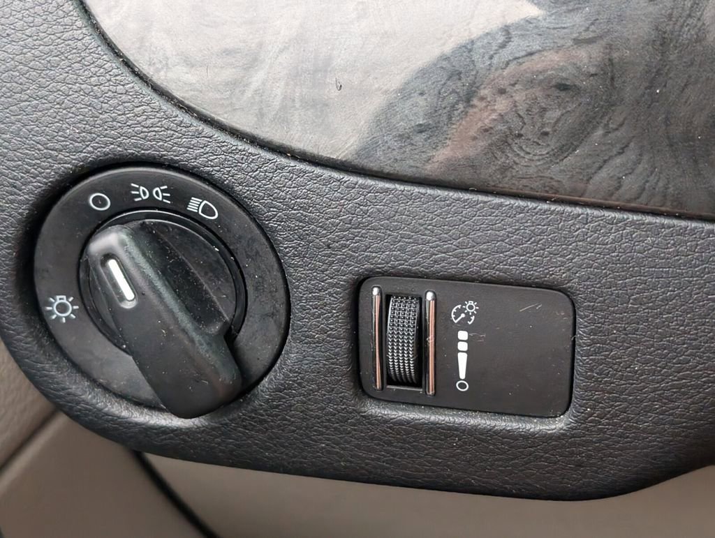 Used 2018 Dodge Grand Caravan SE image 27