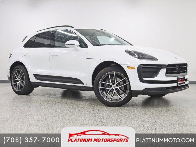 Used 2023 Porsche Macan image 1